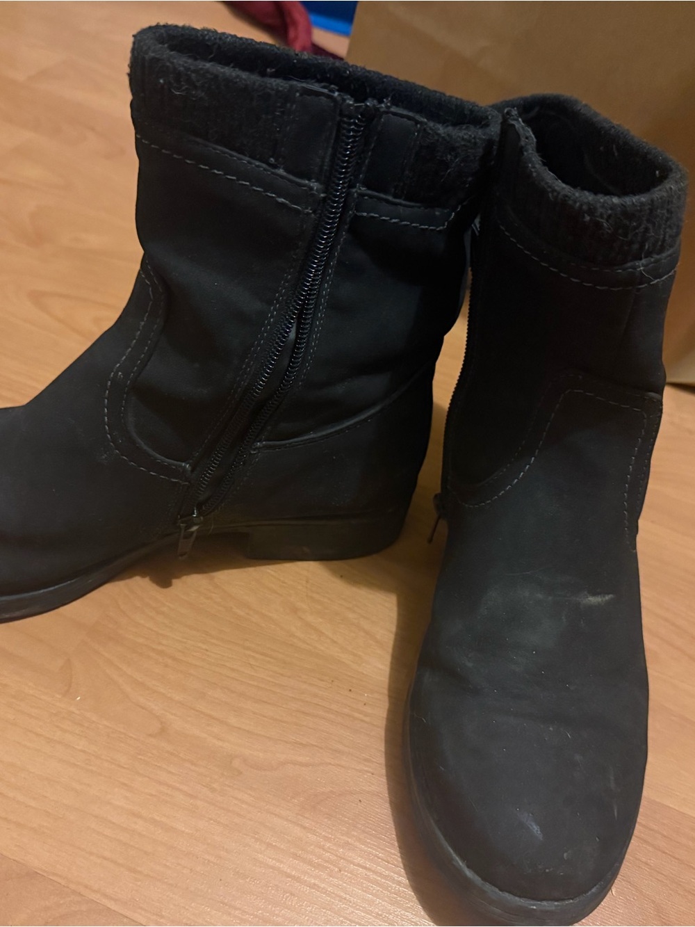 Women’s Black Winter Ankle Boots with Side Zip